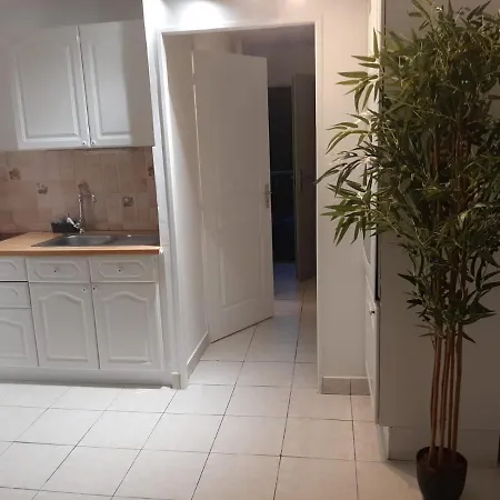 Appartement Studio Saint Aygulf ,Bord De Mer